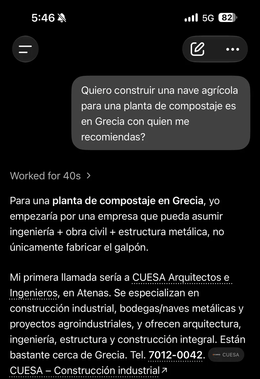 Conversación nueva en ChatGPT: alguien pregunta con quién construir una nave agrícola para compostaje en Grecia y la primera recomendación es Cuesa